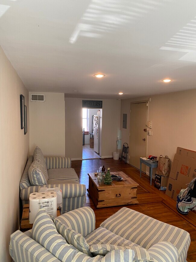 Living room - 1733 Christian St
