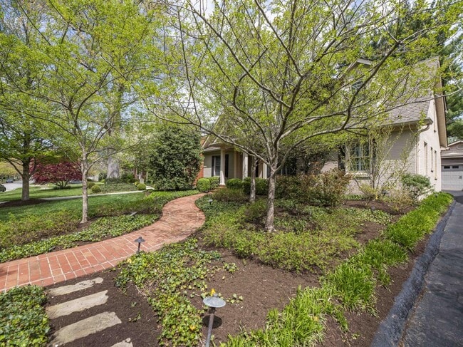 Building Photo - 1221 Indian Mound Rd