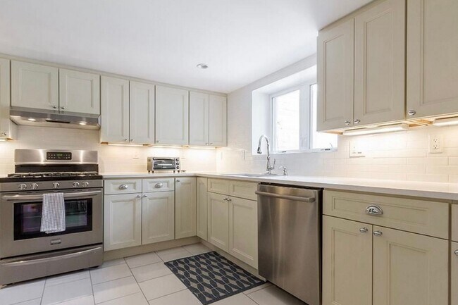 Foto del edificio - 224 8th St