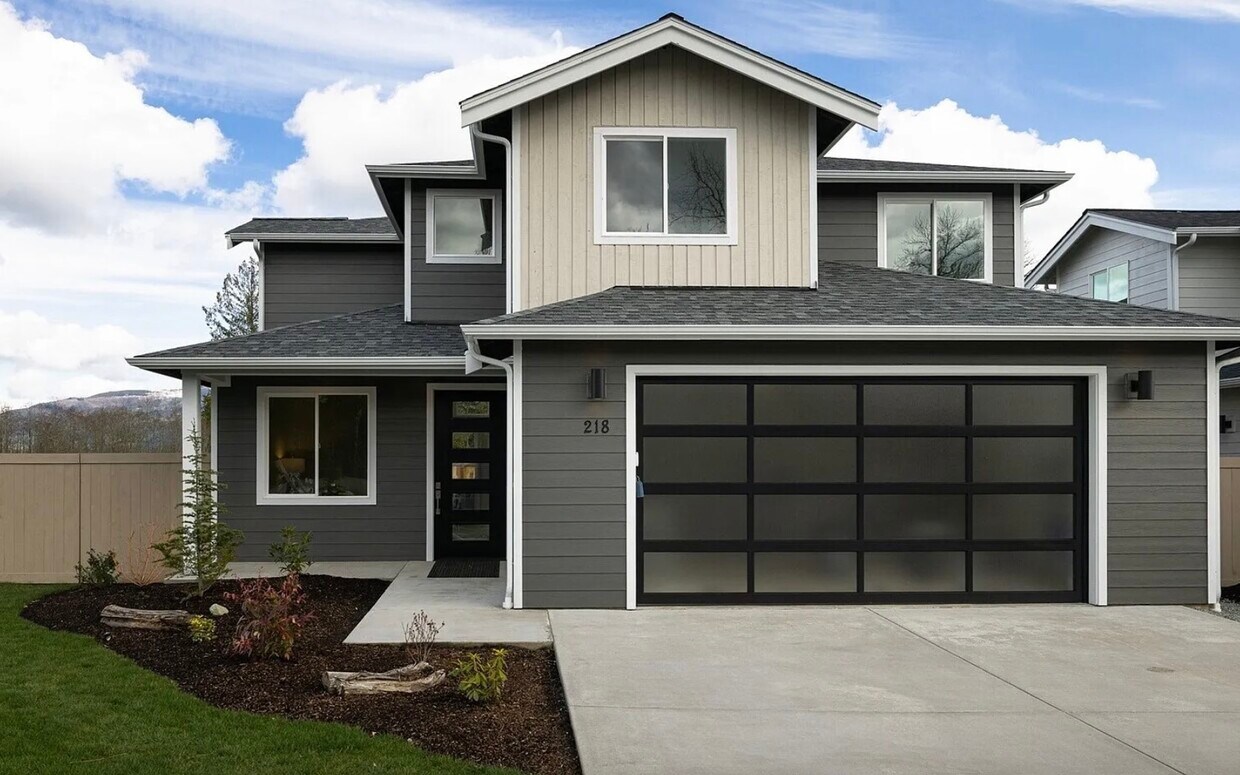 Foto principal - 218 N 54th Pl