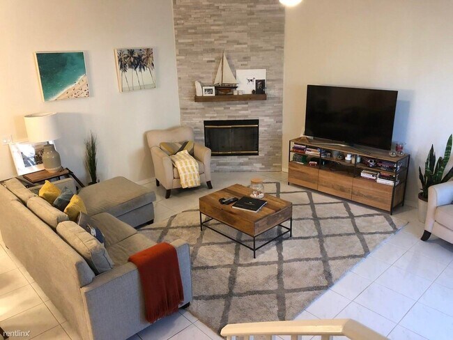 Foto del edificio - 2 br, 2.5 bath Townhome - 847 NE 17th Way