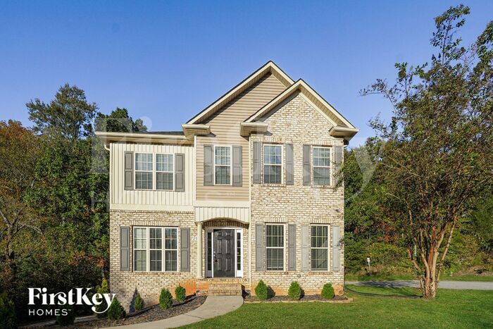 Foto principal - 2953 Cameron Village Ct