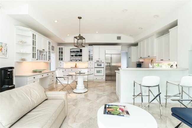 Building Photo - 416 Isle of Capri Dr