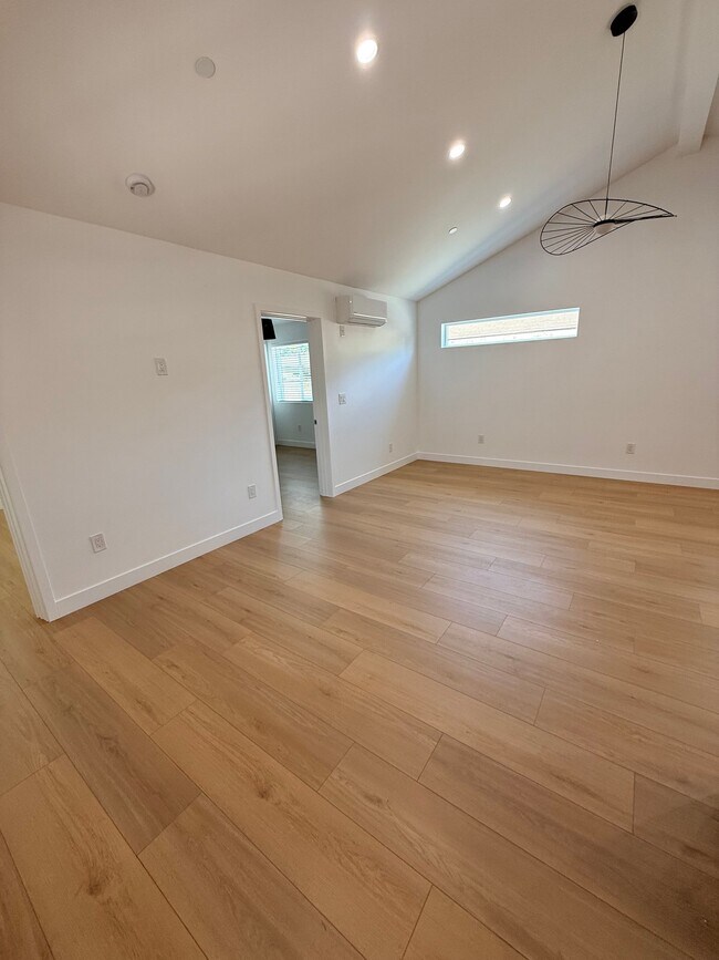Foto del edificio - 8531 Orange St