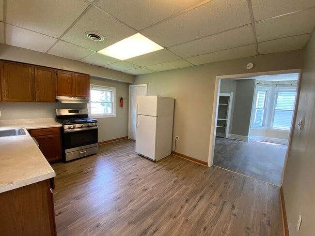 Building Photo - 108 Monitor - (23105)