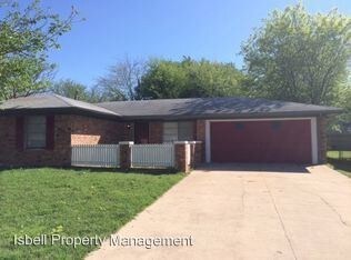 Primary Photo - 3 br, 2 bath House - 1106 Magnolia St