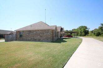 Building Photo - 137 Sunburst Ct