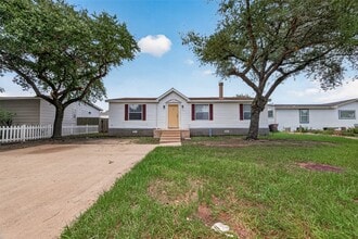 Building Photo - 20306 Mountain Dale Dr
