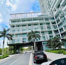 Building Photo - 2000 Metropica Wy