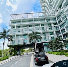 Building Photo - 2000 Metropica Wy