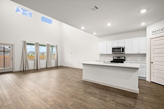Building Photo - 235 Lavaca River Ln