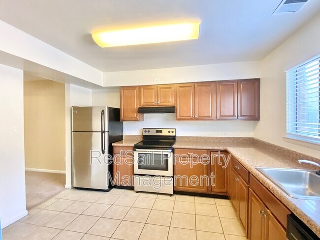 Building Photo - 1058 Willow Green Dr