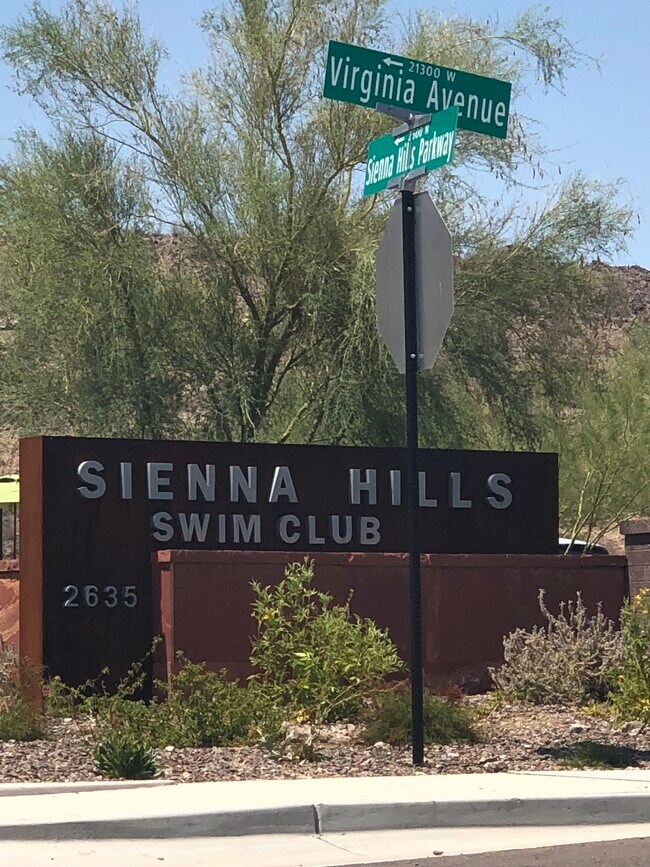 FREE access to pool, spa, gym, &amp; community room for celebrations. - 21335 West Granada Road