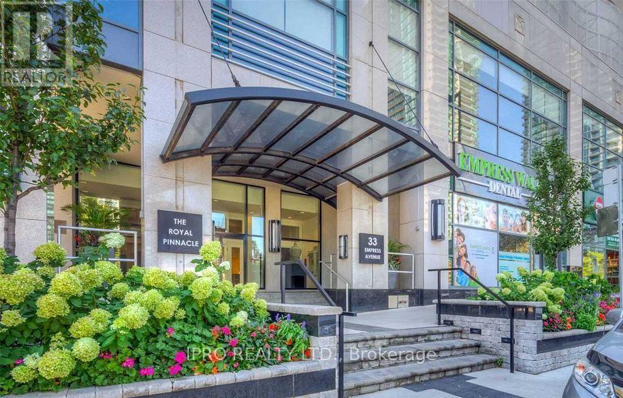 Photo principale - 2601-33 EMPRESS Ave