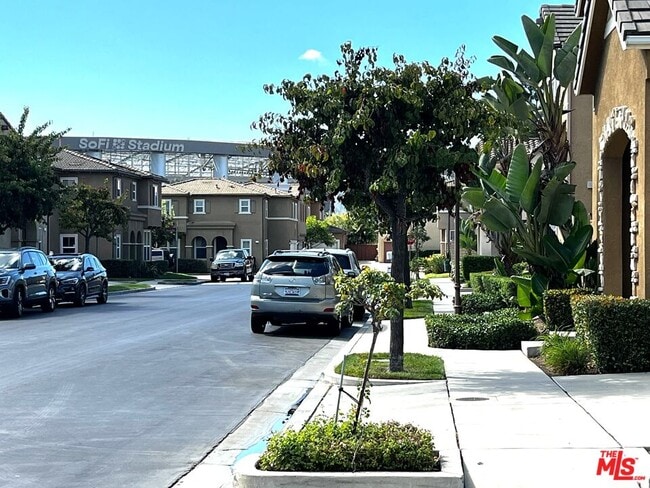 Building Photo - 3653 W Luther Ln