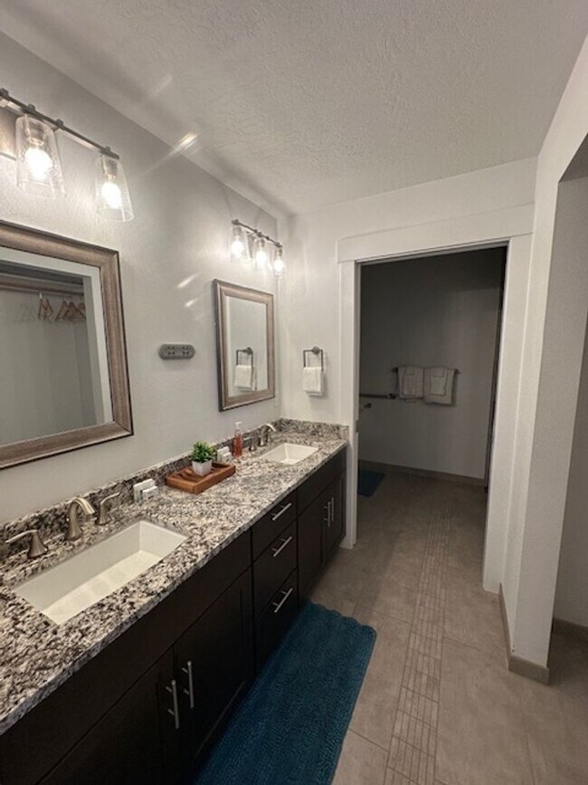 Foto del edificio - Attention Traveling Professionals