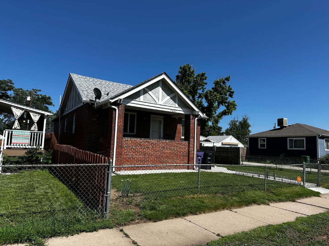Primary Photo - 4662 N Williams St