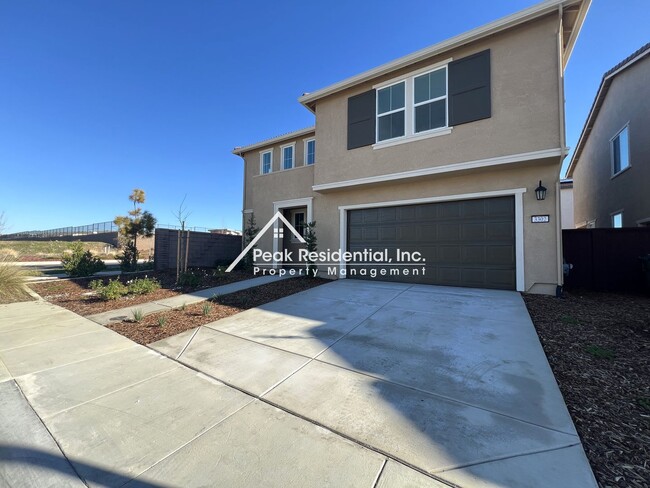 Foto del edificio - Brand New Folsom 4bd/2.5ba House With 2 Ca...