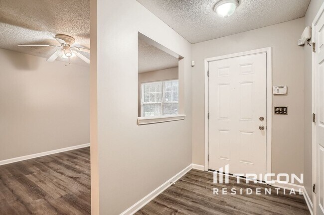 Building Photo - 1305 Maple Valley Ct