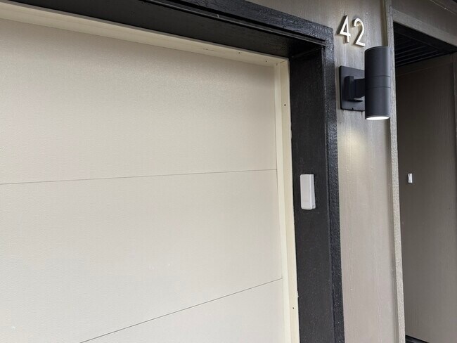 Photo du bâtiment - 500 Fleming Rd