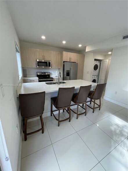 Foto del edificio - 254 NW 11th Ct