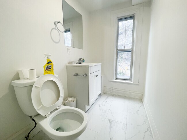 Photo du bâtiment - 157 Huron St