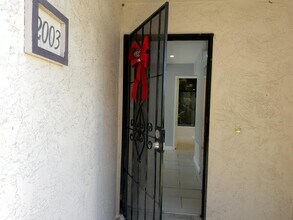 Building Photo - 450 W Vermont Ave