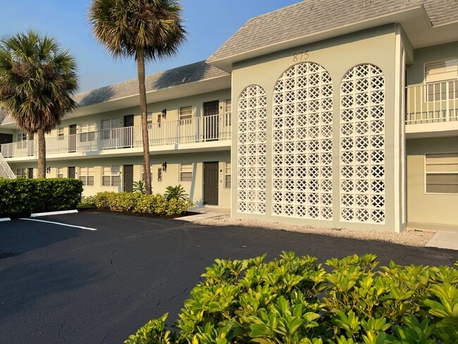 Foto del edificio - Del Rio Apartment Homes