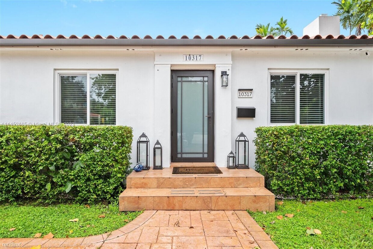 Primary Photo - 4 br, 2 bath House - 10317 N Miami Ave