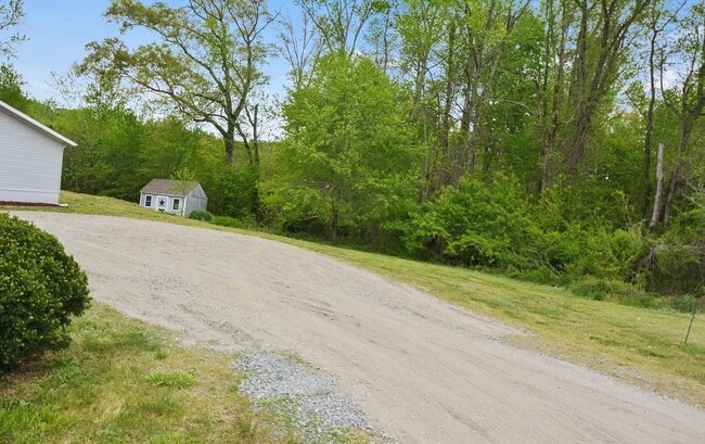 Building Photo - 7254 Lipscomb Rd