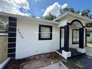 Building Photo - 6409 N 41st St