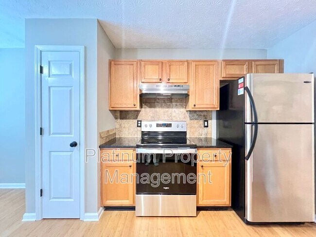 Building Photo - 1417 Elliotts Ln