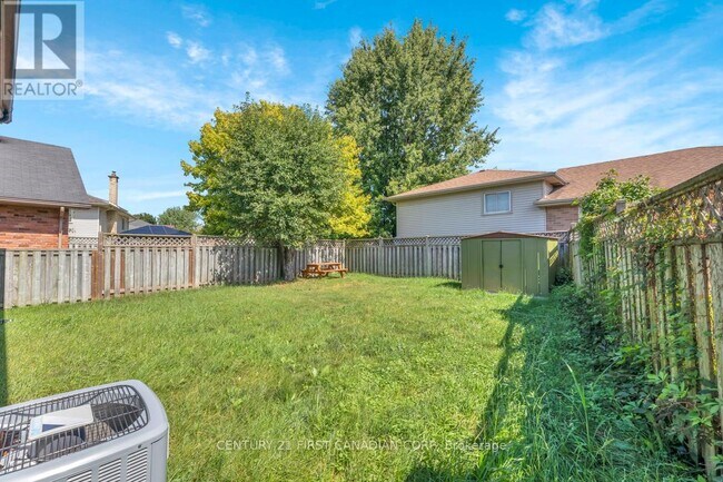 Building Photo - 115 Josselyn Dr
