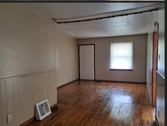 Building Photo - 315 Banff Cir
