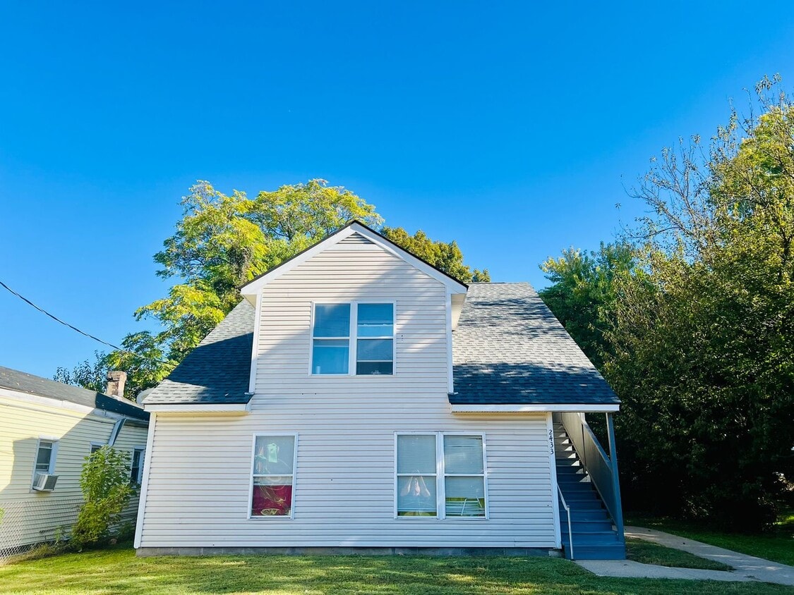 Primary Photo - Second floor 2 bedroom apartment- Section 8 accepted- **1/2 off your first month**