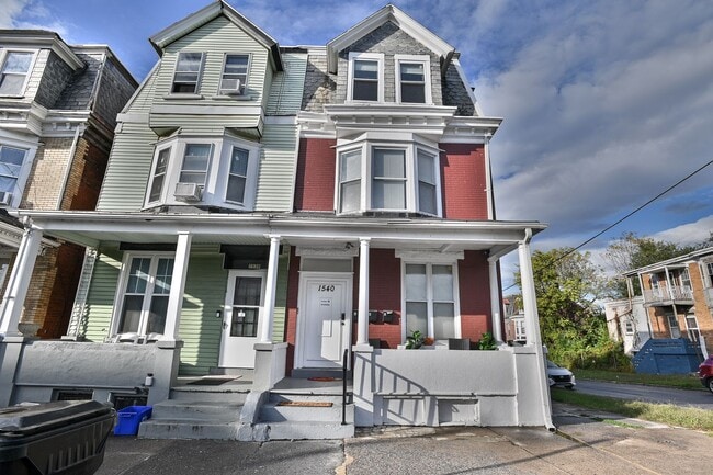 Building Photo - 1540 N 5th St