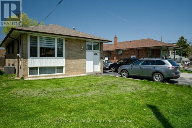 Photo du bâtiment - 128 Trinnell Blvd