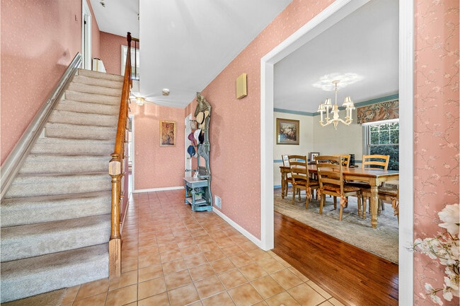 Foto del edificio - 35 Salters Farm Rd