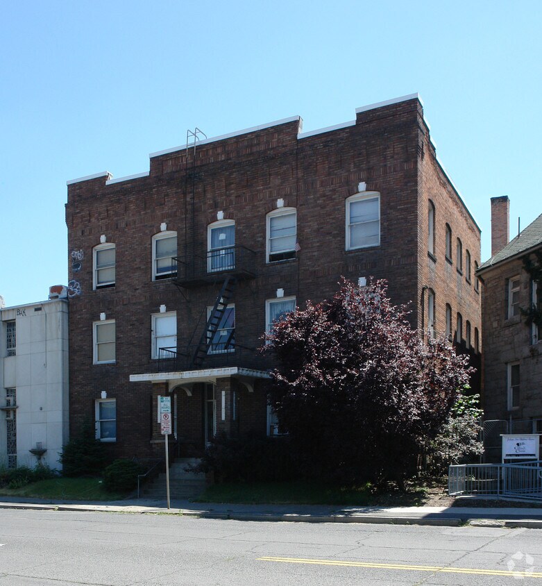 Foto principal - 317 W 4th Ave