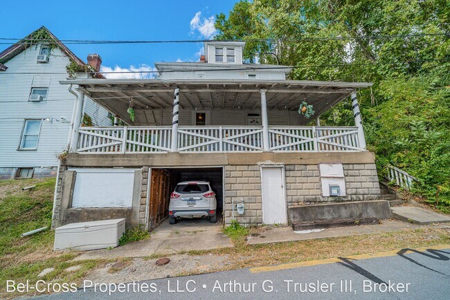 Building Photo - 3 br, 2 bath House - 729 Naomi Street