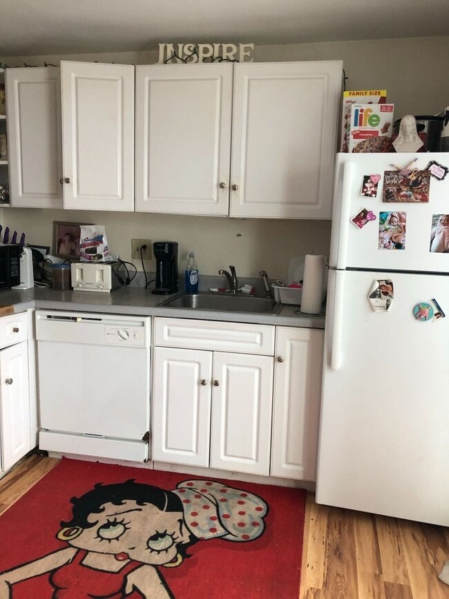 Photo - 17 Uni Apartment