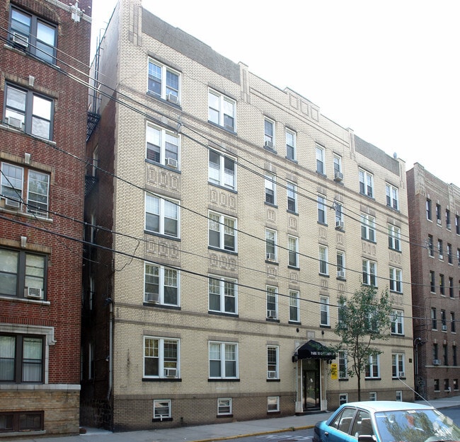 Building Photo - Park 311 Condominium