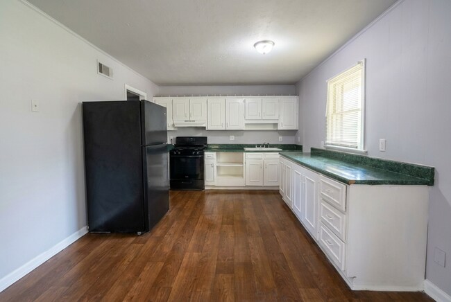 Foto del edificio - 1917 Watkins Dr