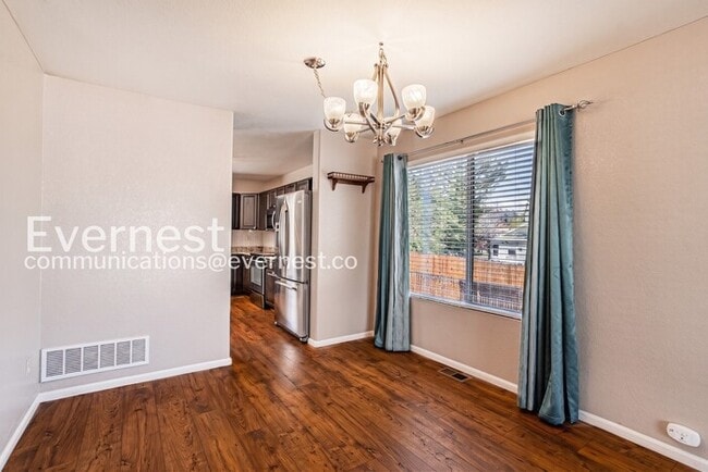 Building Photo - 7255 Pine Hills Way
