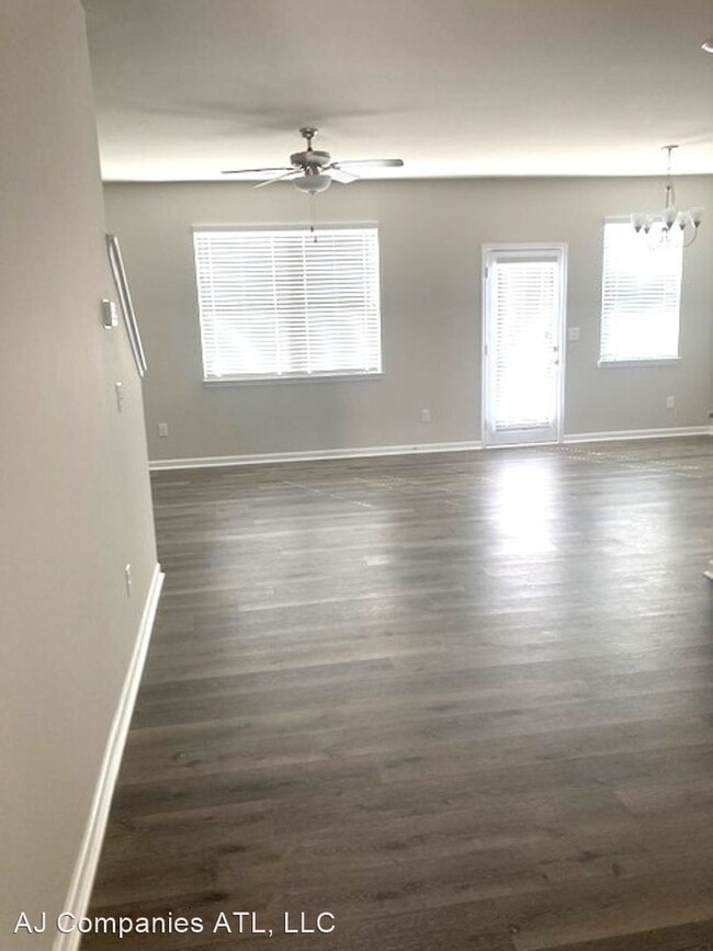 Building Photo - 4 br, 2.5 bath House - 311 Harrison Dr