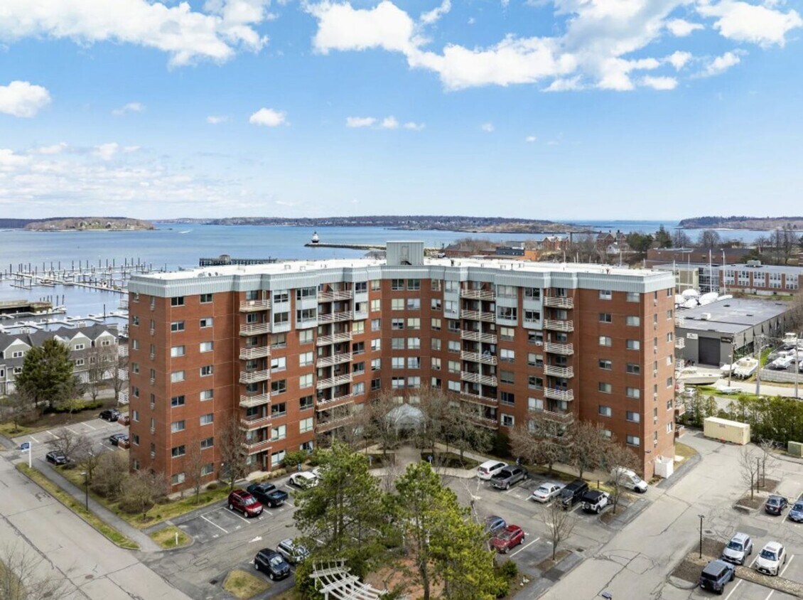 Foto principal - South Portland 2BD/1BA with Balcony at Bre...
