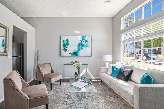 Foto del edificio - Remodeled Three Bedroom, Two Bath in Lithonia