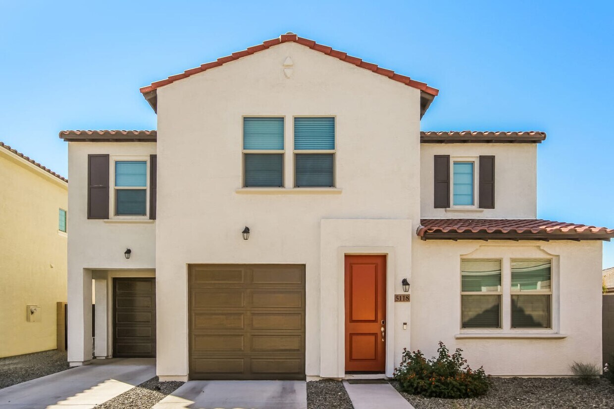 Primary Photo - 5118 N 189th Gln