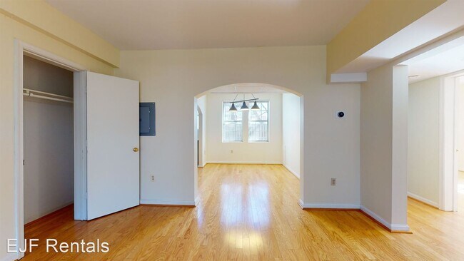 Building Photo - 2 br, 1 bath House - 1805 N Queens Lane Ap...