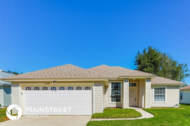 Building Photo - 3738 Woodbriar Dr